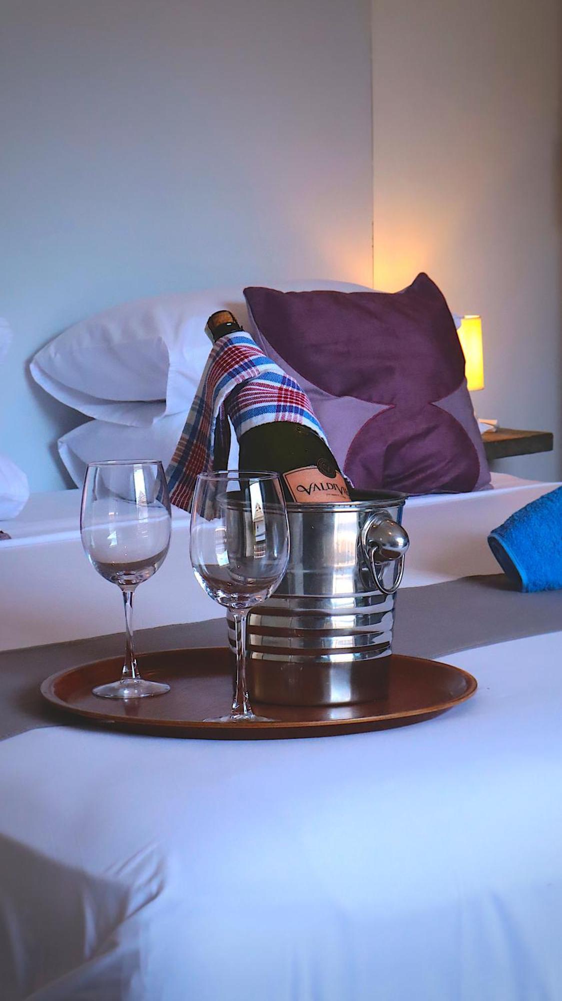 กีลี โอเขียน คลับ Hotel กีลีตราวางัน ภายนอก รูปภาพ